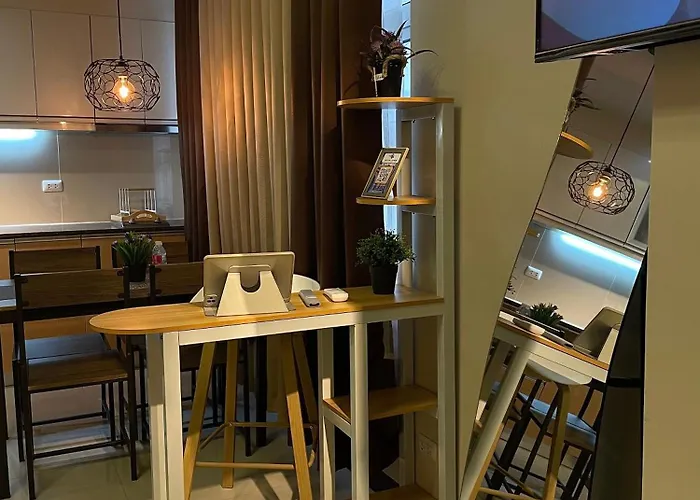 Naia Terminal 3 Newport With Wifi Netflix Pool Apartment