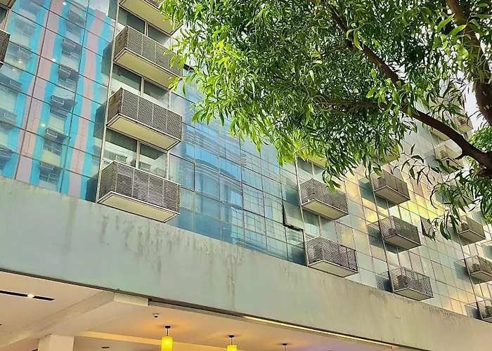 Naia Terminal 3 Newport With Wifi Netflix Pool Apartment *