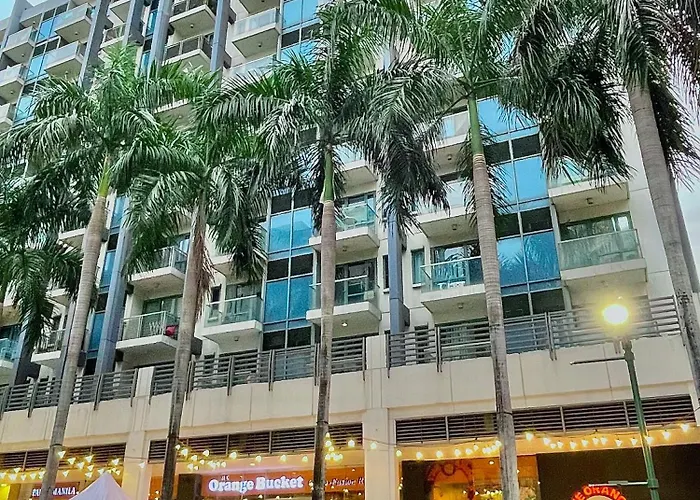 Naia Terminal 3 Newport With Wifi Netflix Pool *