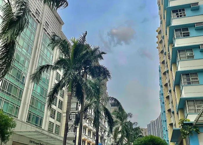 Naia Terminal 3 Newport With Wifi Netflix Pool Apartment *