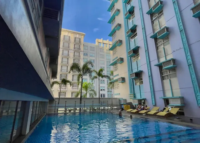 Naia Terminal 3 Newport With Wifi Netflix Pool Apartment