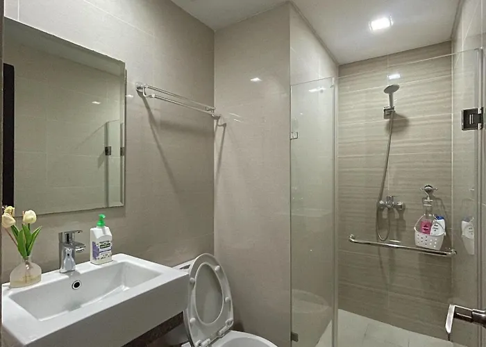 Naia Terminal 3 Newport With Wifi Netflix Pool Apartment Manila
